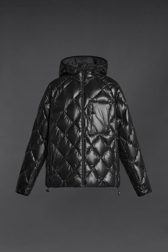 JAQUETA DE PLUMAS COM CAPUZ- ZARA